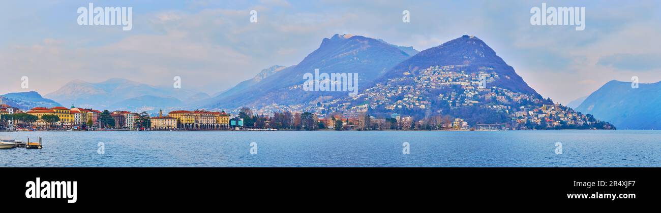 Panorama du lac de Lugano avec des logements au bord du lac de Lugano, Monte Bre et Monte Boglia en arrière-plan, Suisse Banque D'Images