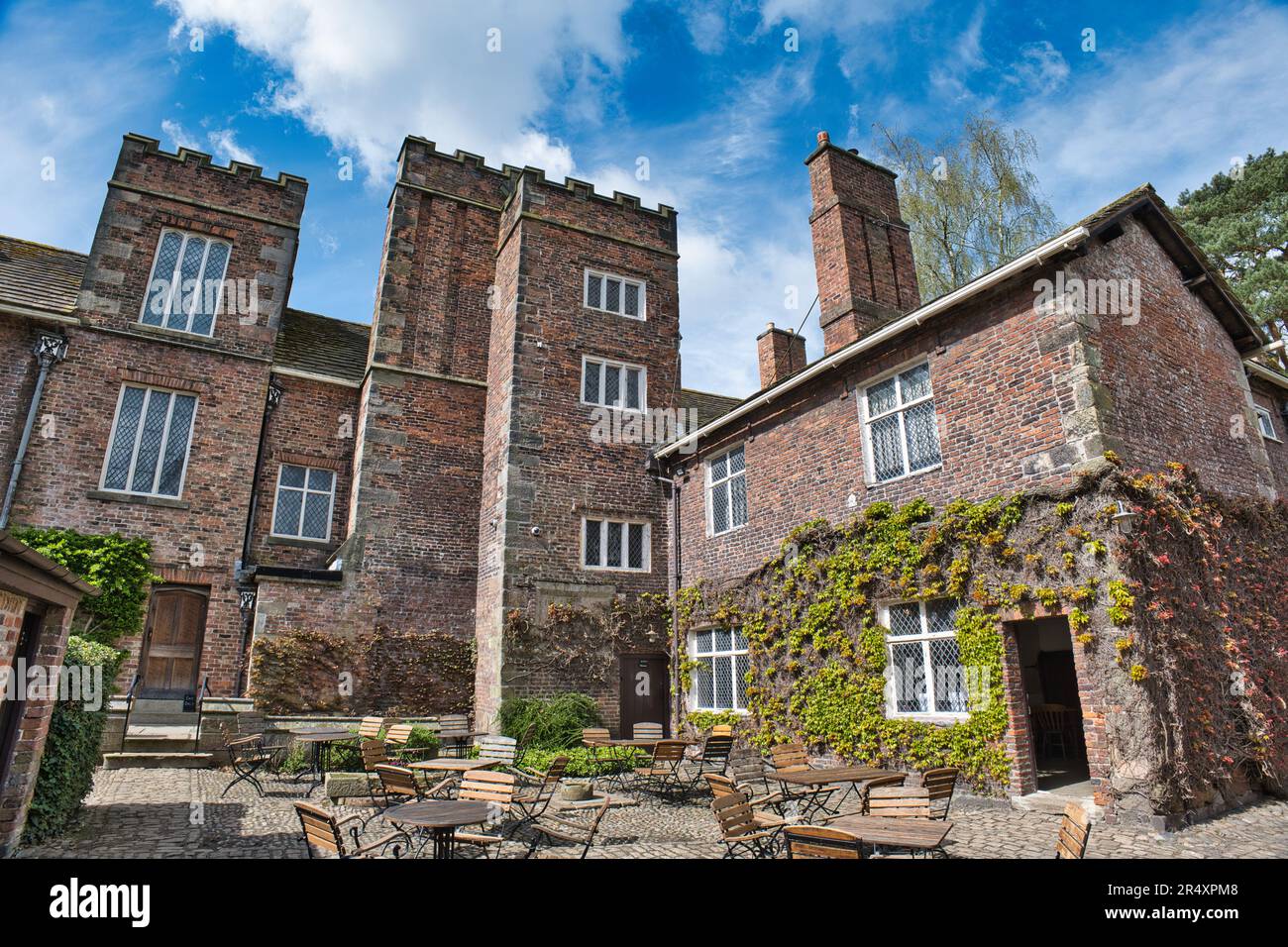 Cour de Rufford Old Hall Banque D'Images