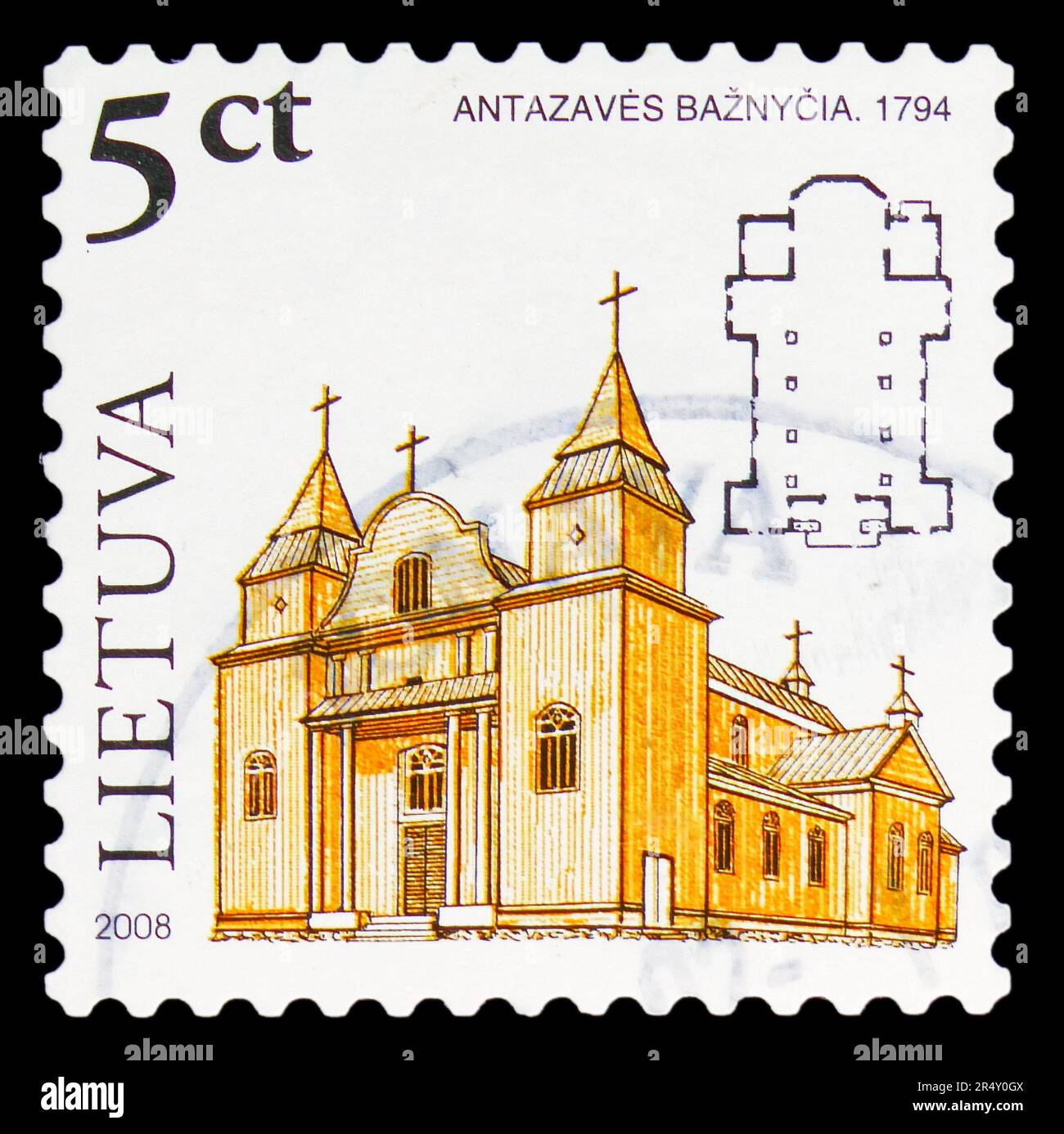 MOSCOU, RUSSIE - 18 MAI 2023: Timbre-poste imprimé en Lituanie montre l'église d'Antazave 1794, Définitifs - série des églises en bois, vers 2008 Banque D'Images