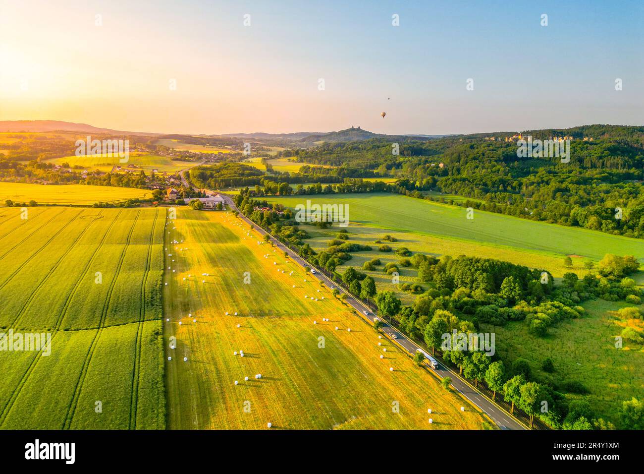 Paysage panoramique du Paradis de Bohême au lever du soleil. Avec les