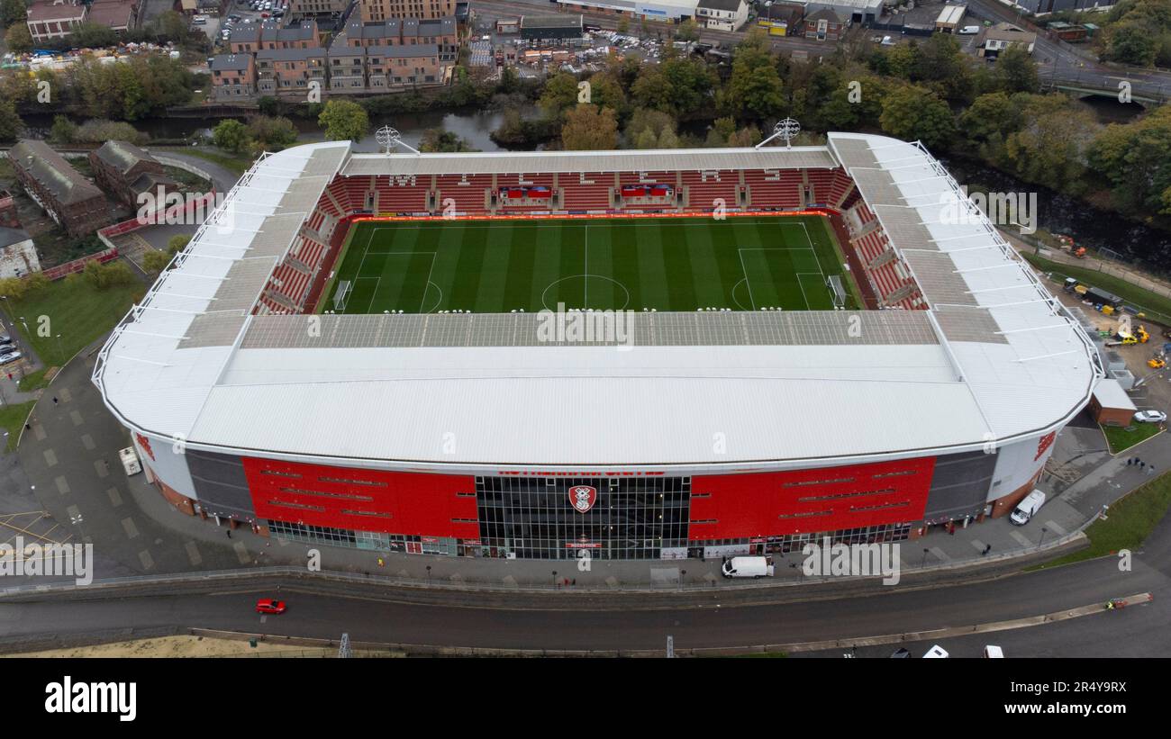 Vue aérienne du stade AESSEAL New York, stade actuel du Rotherham United FC. Il est connu comme juste le stade de New York Banque D'Images