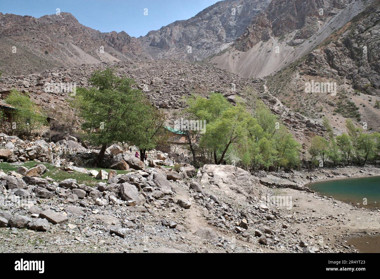 Les monts Fann dans le système de montagne Pamir-Alay occidental au Tadjikistan Banque D'Images Les monts Fann dans le système de montagne Pamir-Alay occidental au Tadjikistan Banque D'Images