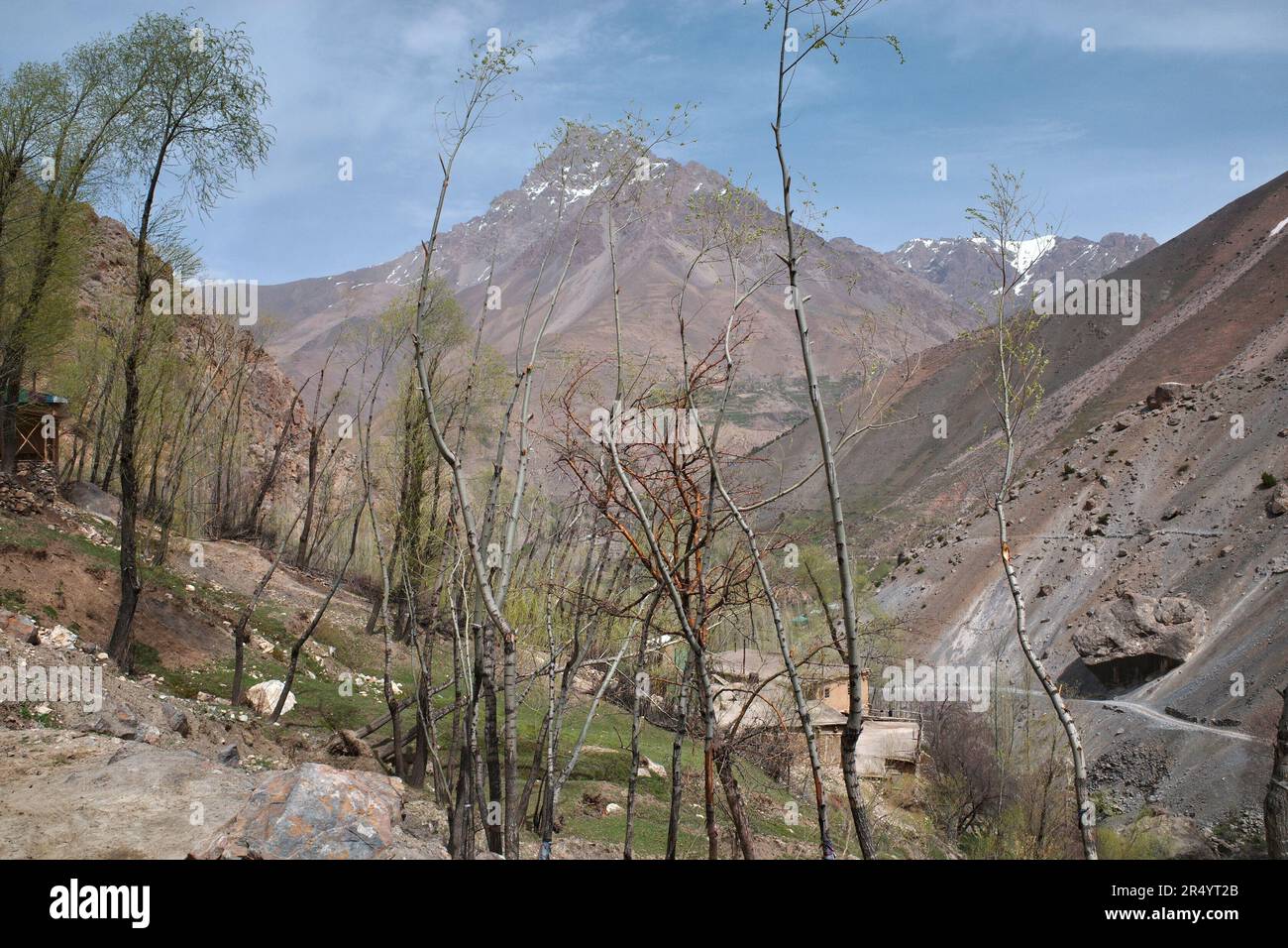 Les monts Fann dans le système de montagne Pamir-Alay occidental au Tadjikistan Banque D'Images Les monts Fann dans le système de montagne Pamir-Alay occidental au Tadjikistan Banque D'Images
