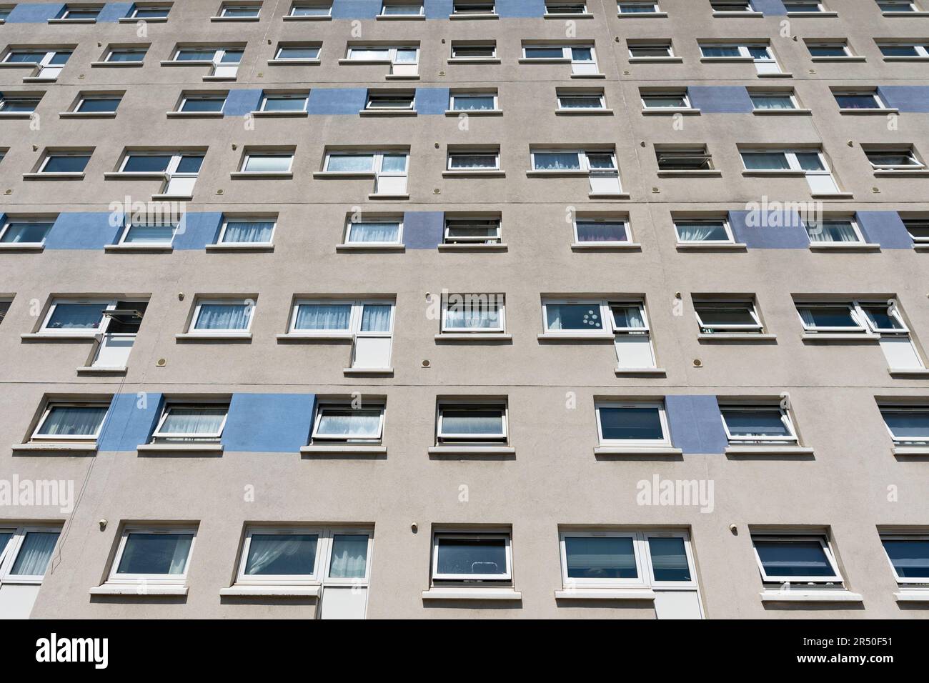 Extérieur d'un bloc d'appartements à St Vincent Terrace dans le quartier Anderston de Glasgow, Écosse, Royaume-Uni Banque D'Images