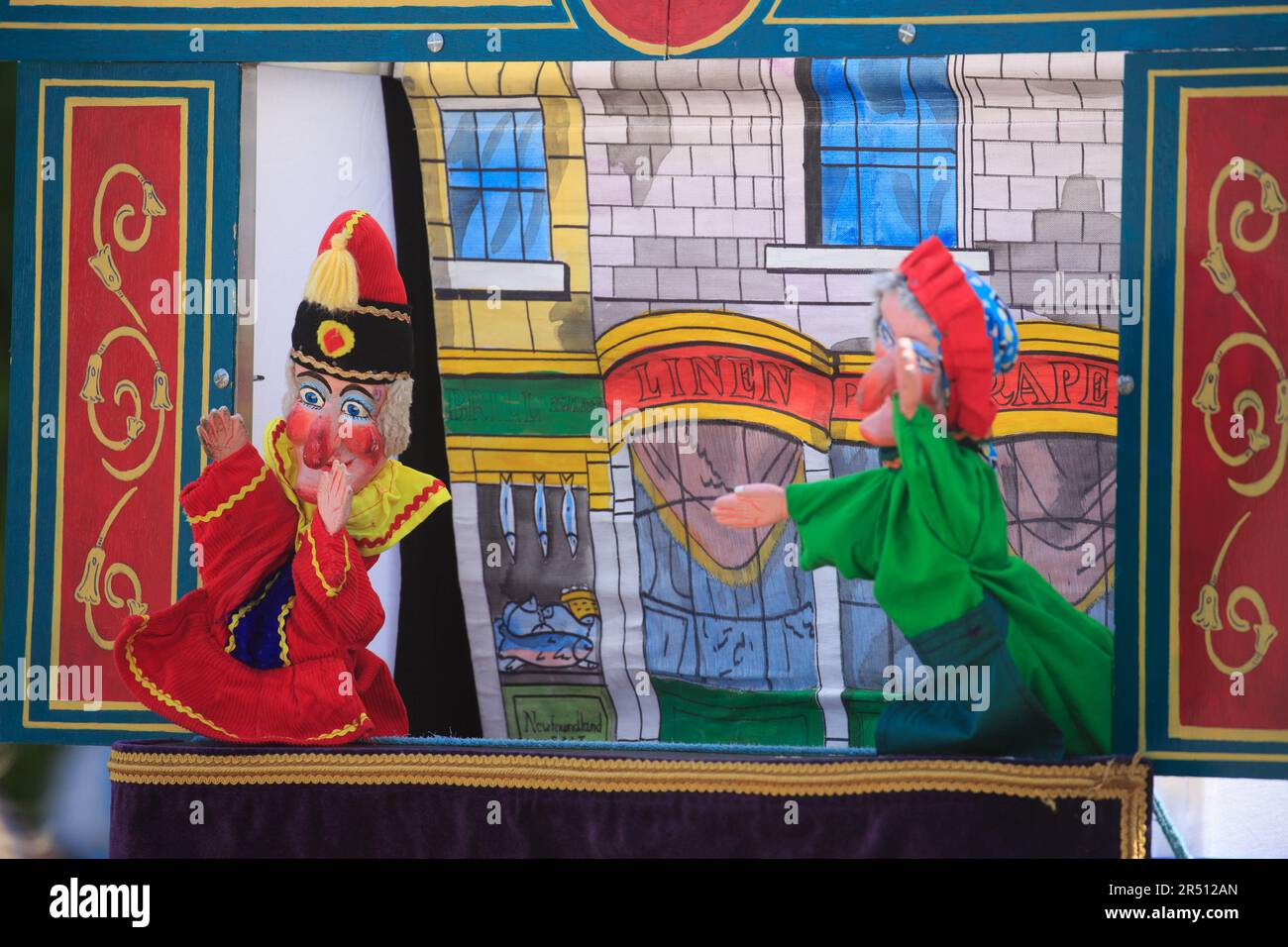 Bellow Maypole danse sur le village vert à Wollow, dans le tinghamshire Banque D'Images