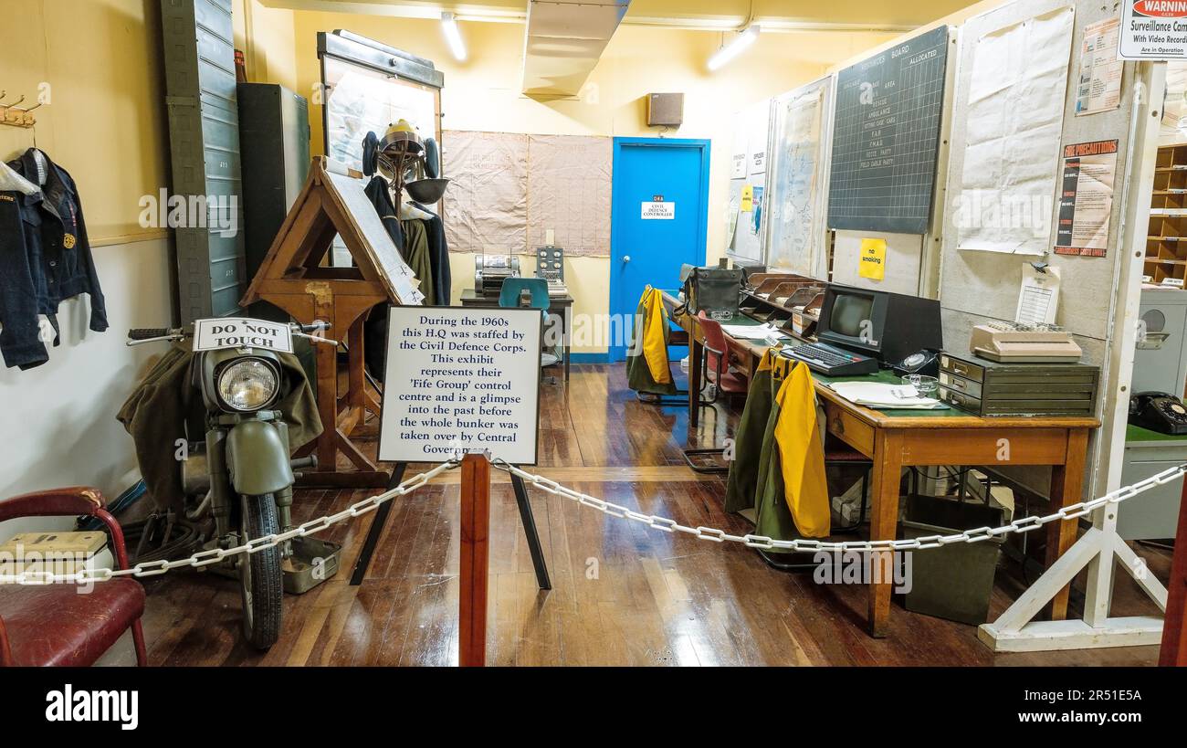 Le personnel du corps de défense civile est un regard dans le passé pour leurs opérations, Fife, Écosse, Royaume-Uni Banque D'Images
