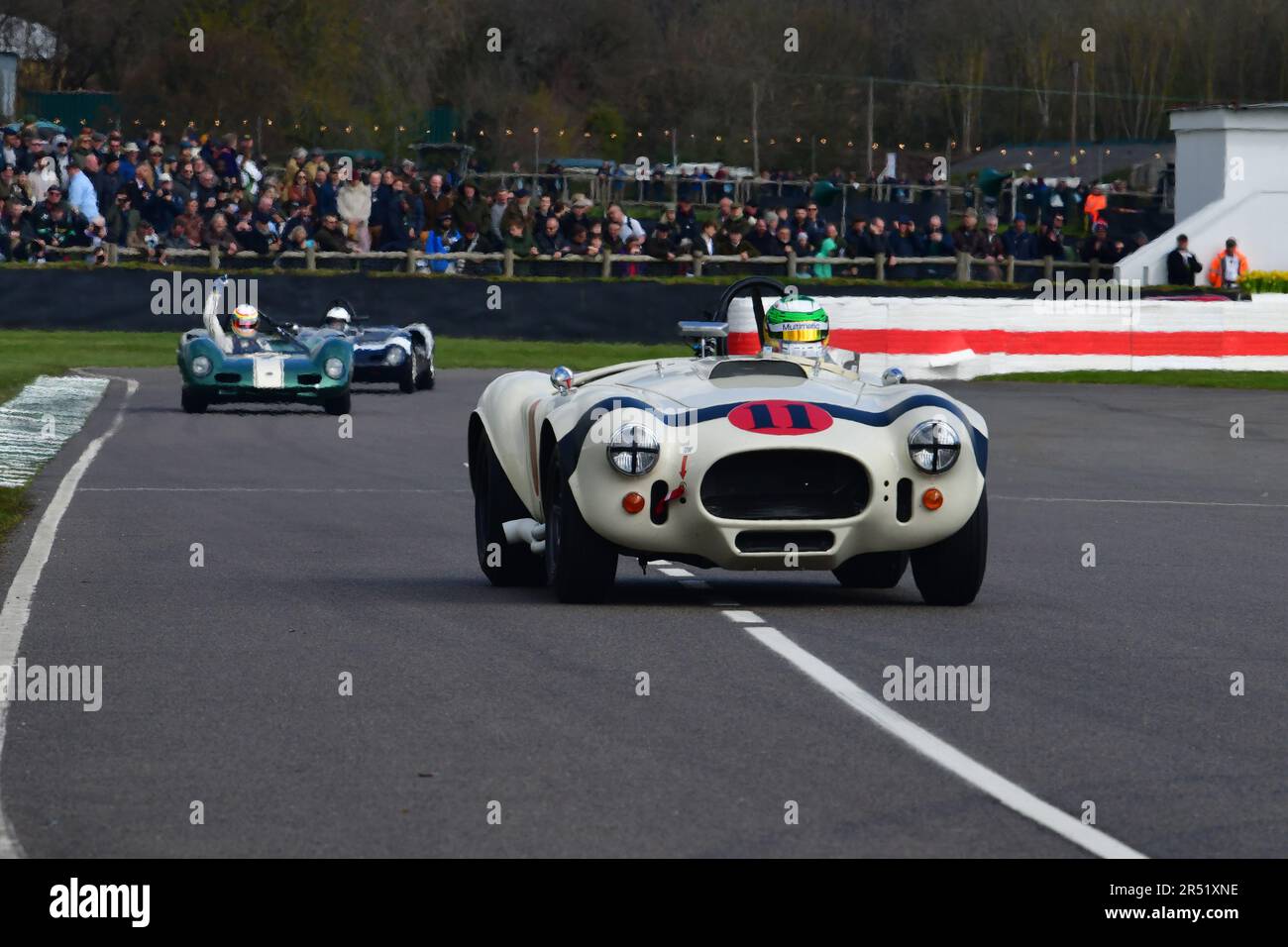 Andy Priaulx, Bill Shepherd, AC Shelby Cobra 427, Gurney Cup, une course de quarante-cinq minutes pour les prototypes de voitures de sport qui ont concouru entre 1960 et 1966 W. Banque D'Images