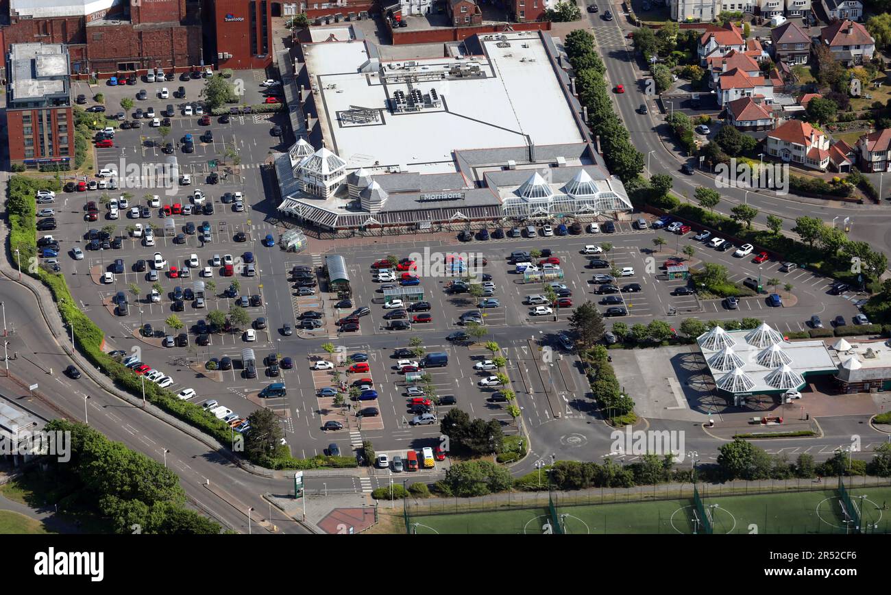 Vue aérienne du supermarché Morrisons à Southport, Lancashire Banque D'Images