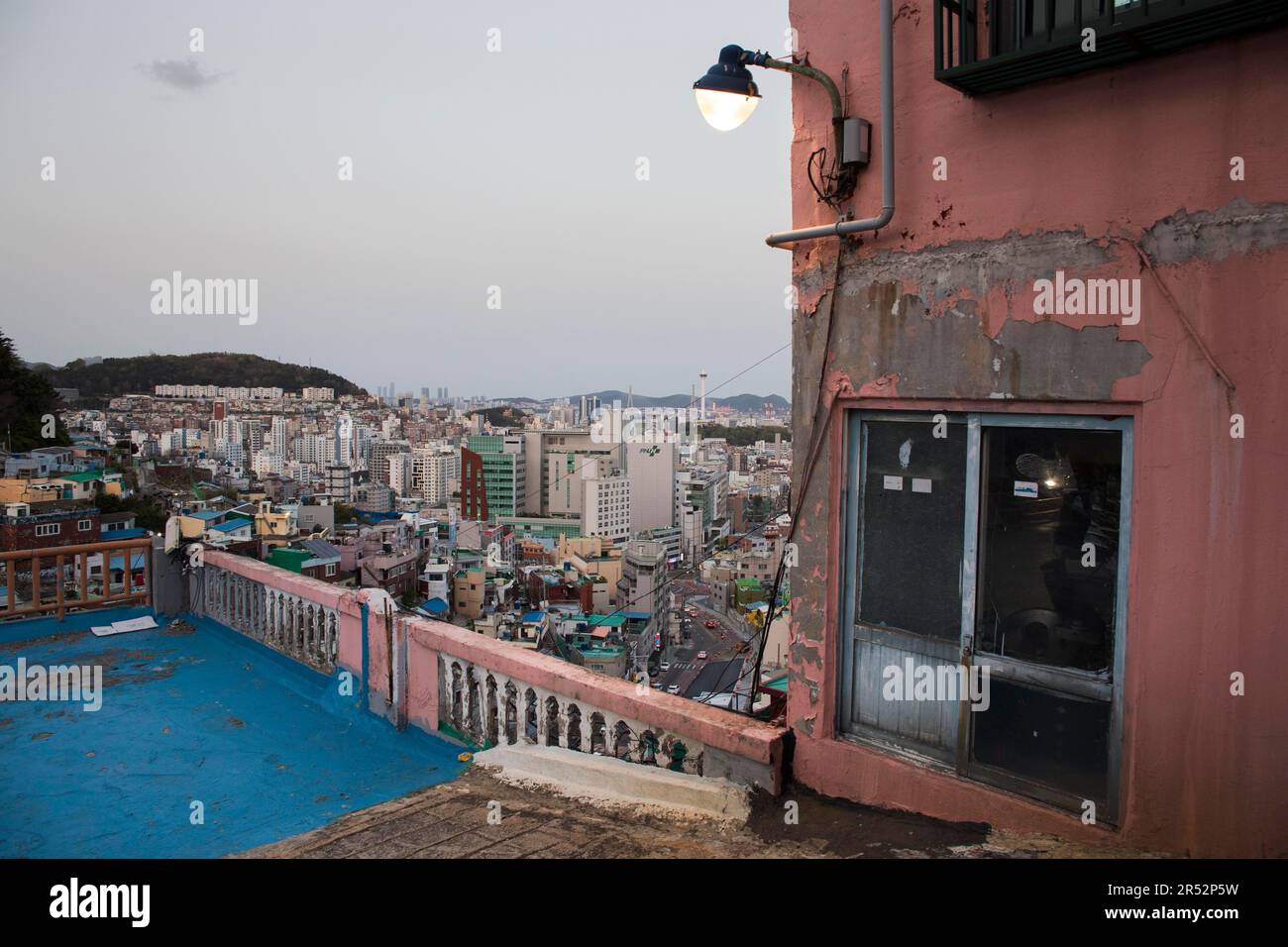 Vue sur la ville de Gamcheon, Busan, Corée du Sud Banque D'Images