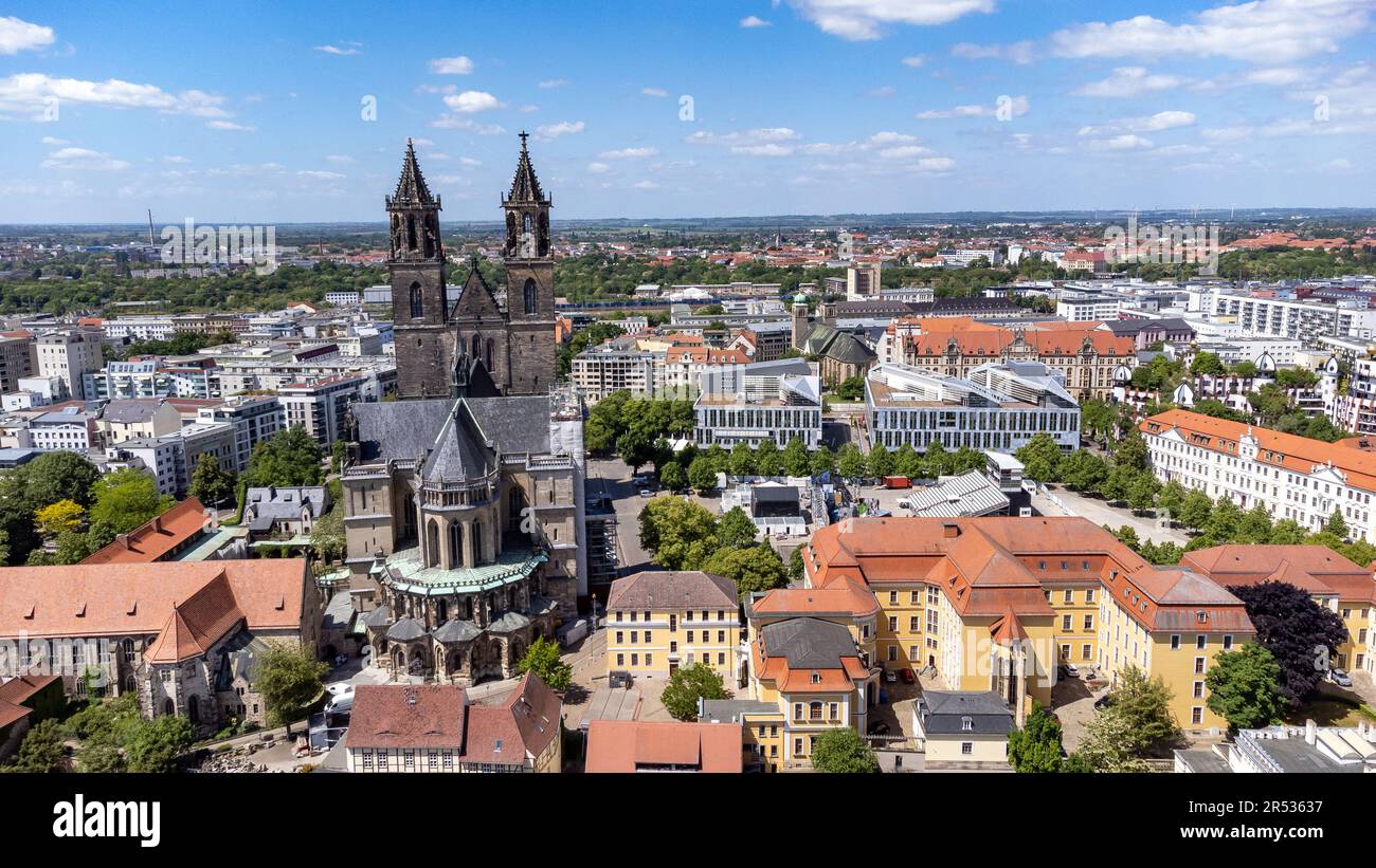 vue aérienne de la cathédrale de magdebourg, allemagne de l'est Banque D'Images