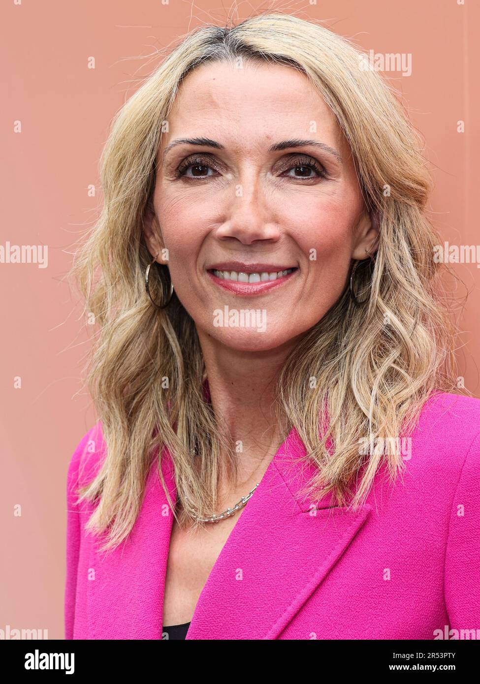 LOS ANGELES, CALIFORNIE, États-Unis - MAI 31 : Helen Hoehne, présidente de l'Association hollywoodienne de la presse étrangère, arrive à l'événement annuel 2nd de Hollywood reporter « Raising Our Voices », qui s'est tenu au Pavillon Audrey Irmas sur 31 mai 2023 à Los Angeles, Californie, États-Unis. (Photo de Xavier Collin/image Press Agency) Banque D'Images