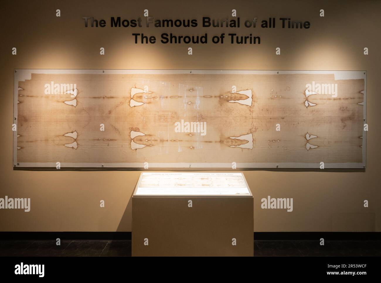 Réplique certifiée du Shroud de Turin exposée dans une exposition récemment ouverte au Musée national d'histoire funéraire de Houston, Texas Banque D'Images