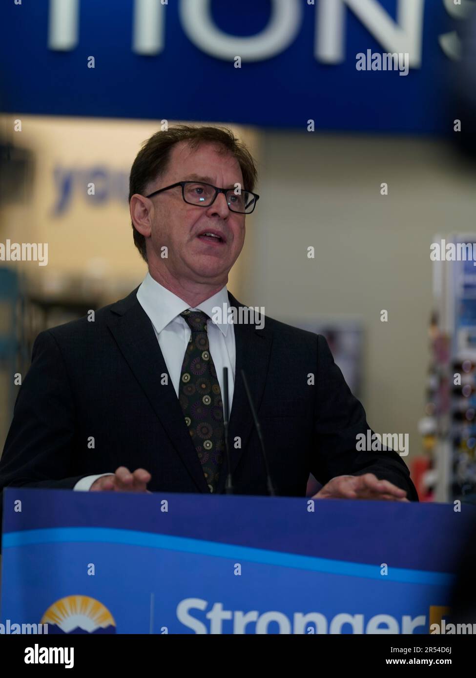 Vancouver, C.-B., Canada, 31 mai 2023. Le ministre de la santé de l'oif, Adrian dix, fait le point sur les services pharmaceutiques en Colombie-Britannique, donnant aux pharmaciens le pouvoir de rédiger des ordonnances limitées à partir de 1 juin 2023. Photos Wes Shaw/ShotBug Press Banque D'Images