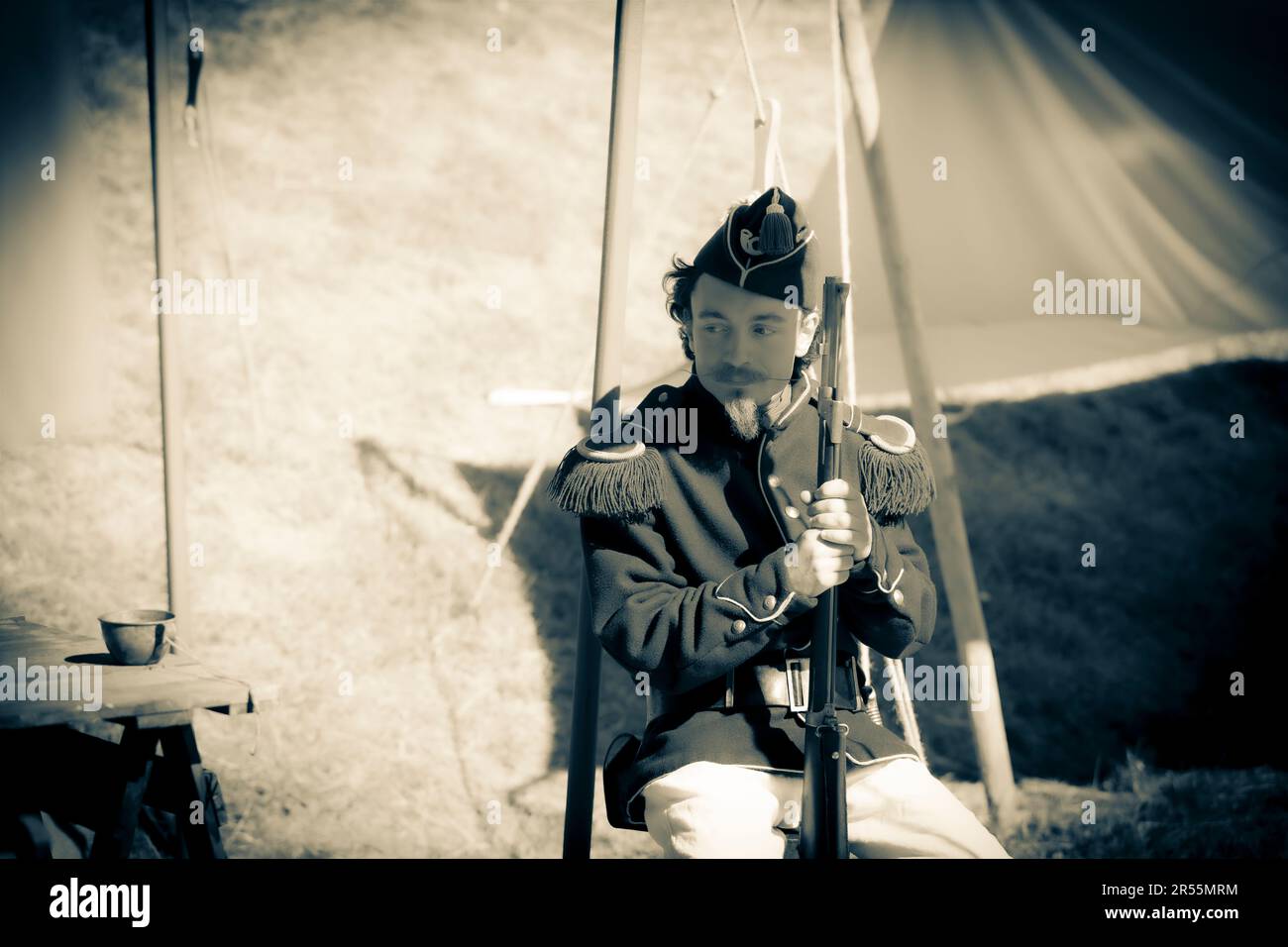 Cancale (Bretagne, Nord-Ouest de la France) : reconstitution historique d'un camp du deuxième Empire français pendant la campagne du Nouveau-Mexique Banque D'Images