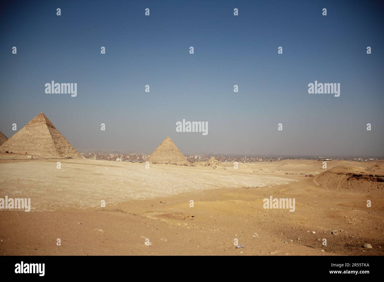 Vue panoramique sur les pyramides de Gizeh Banque D'Images