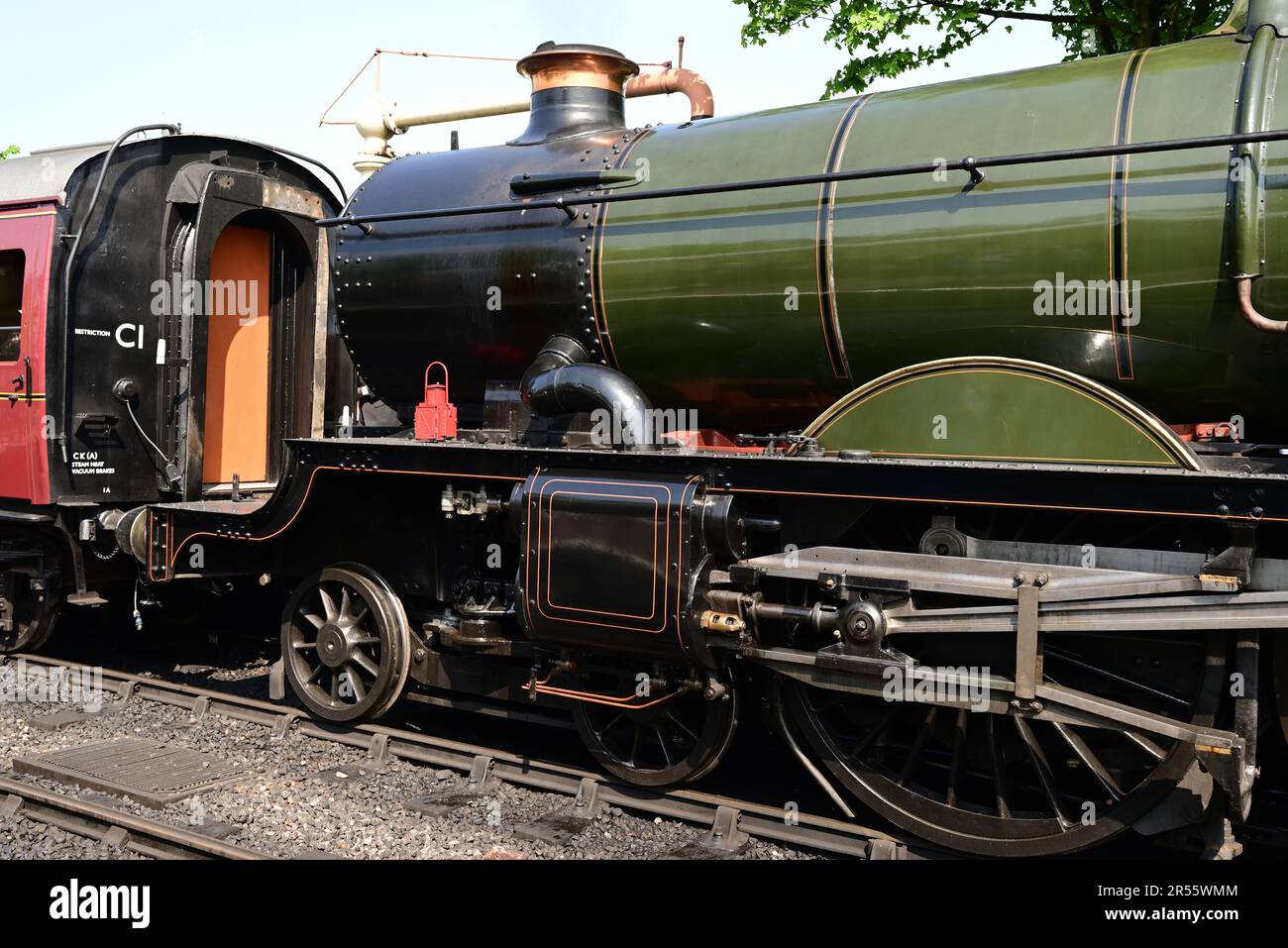 LOCOMOTIVE de classe GWR 4073 n° 4079 Château Pendennis au Festival de vapeur Cotswold 2023 du Gloucestershire Warwickshire Steam Railway. Banque D'Images