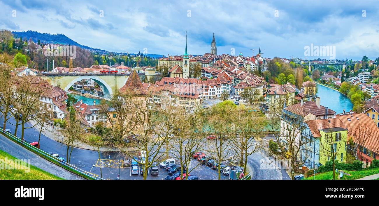 Paysage urbain de la ville de Berne avec Altstadt (vieille ville) en arrière-plan, Suisse Banque D'Images