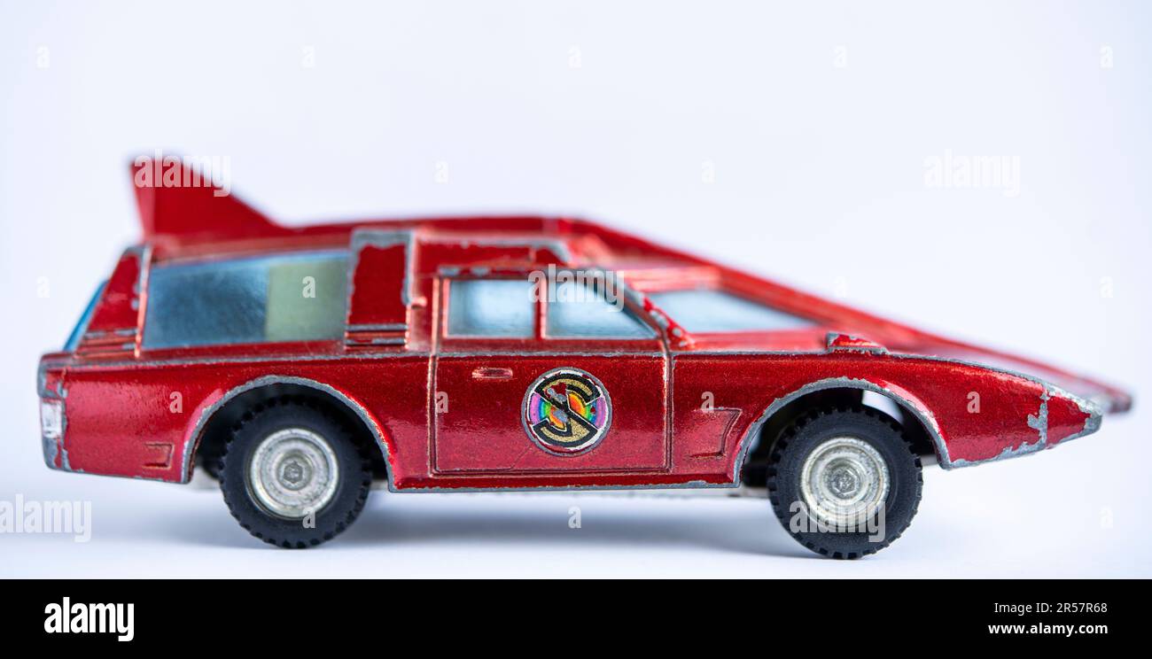Modèle original moulé d'un véhicule Spectrum Pursuit tel que vu dans la série télévisée pour enfants de Gerry Anderson, Captain Scarlet Banque D'Images