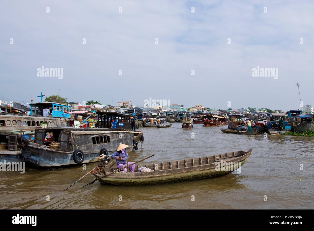 Marché flottant. Rang. CAI Delta du Mékong. Vietnam Banque D'Images