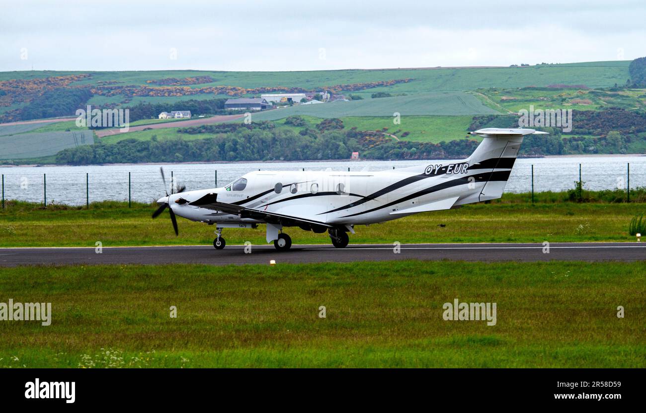 OY-EUR - Pilatus PC-12/47E [1479] atterrissage d'avions DS Eurowind à l'aéroport Riverside de Dundee, en Écosse Banque D'Images