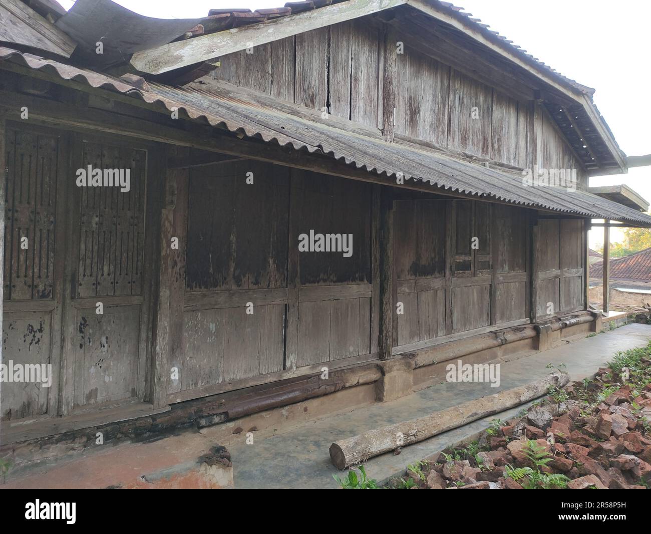 Maison de village traditionnelle typique à Java Banque D'Images