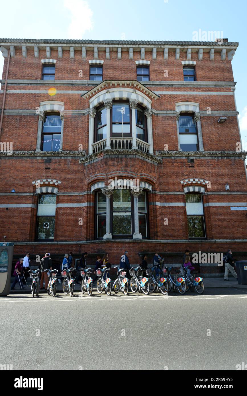 L'ancien Kildare Street Club abrite l'alliance française à Dublin, en  Irlande Photo Stock - Alamy