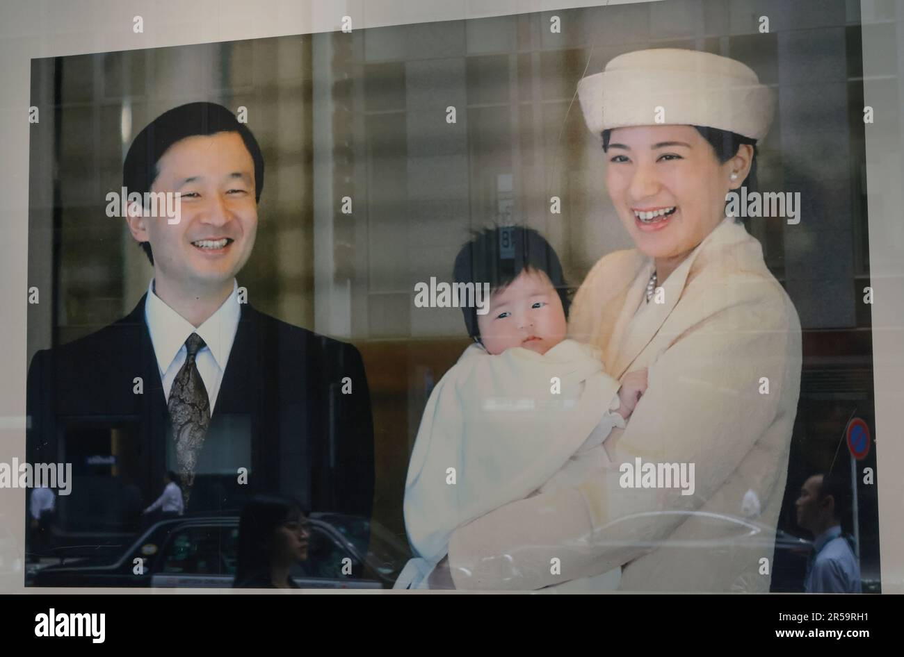 PHOTOS DU COUPLE IMPÉRIAL AU MAGASIN PHARE DE TAKASHIMAYA Banque D'Images