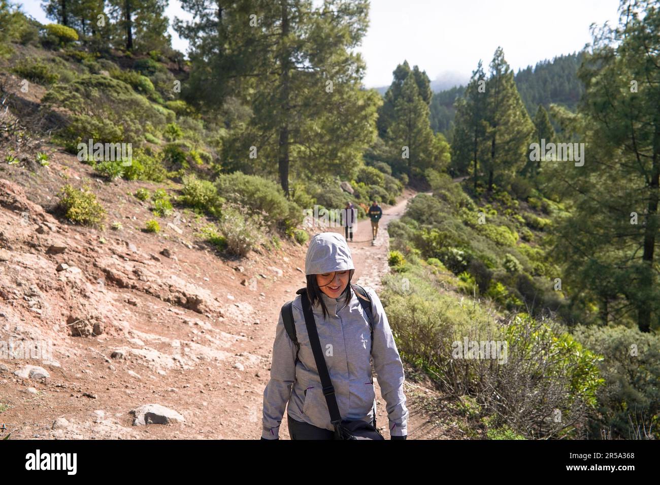 Groupe de randonnée ascendante à Roque Nublo Banque D'Images