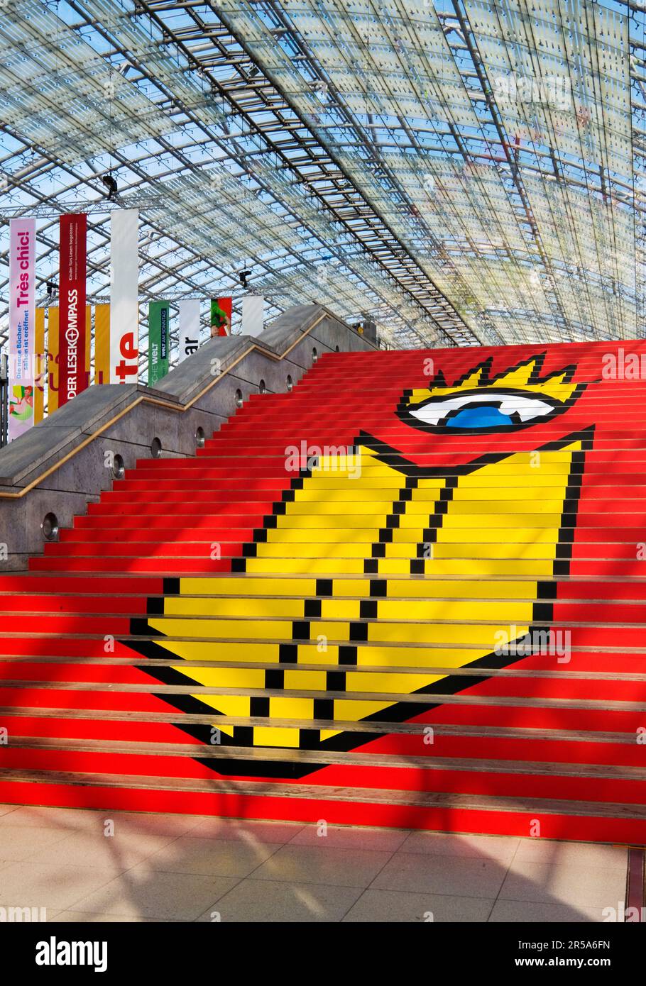 Logo de la foire du livre de Leipzig sur un escalier dans le Glass Hall, Nouvelle foire, Allemagne, Saxe, Leipzig Banque D'Images