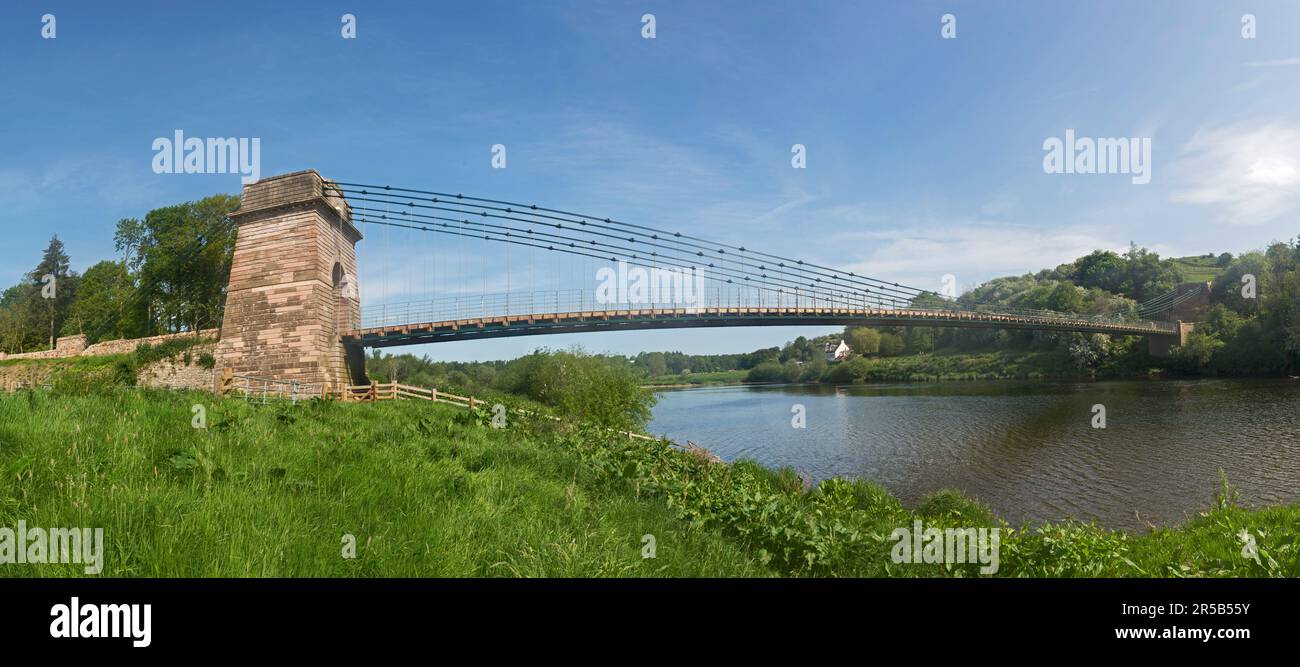 Vue panoramique sur le pont Union Chain et la rivière Tweed Banque D'Images
