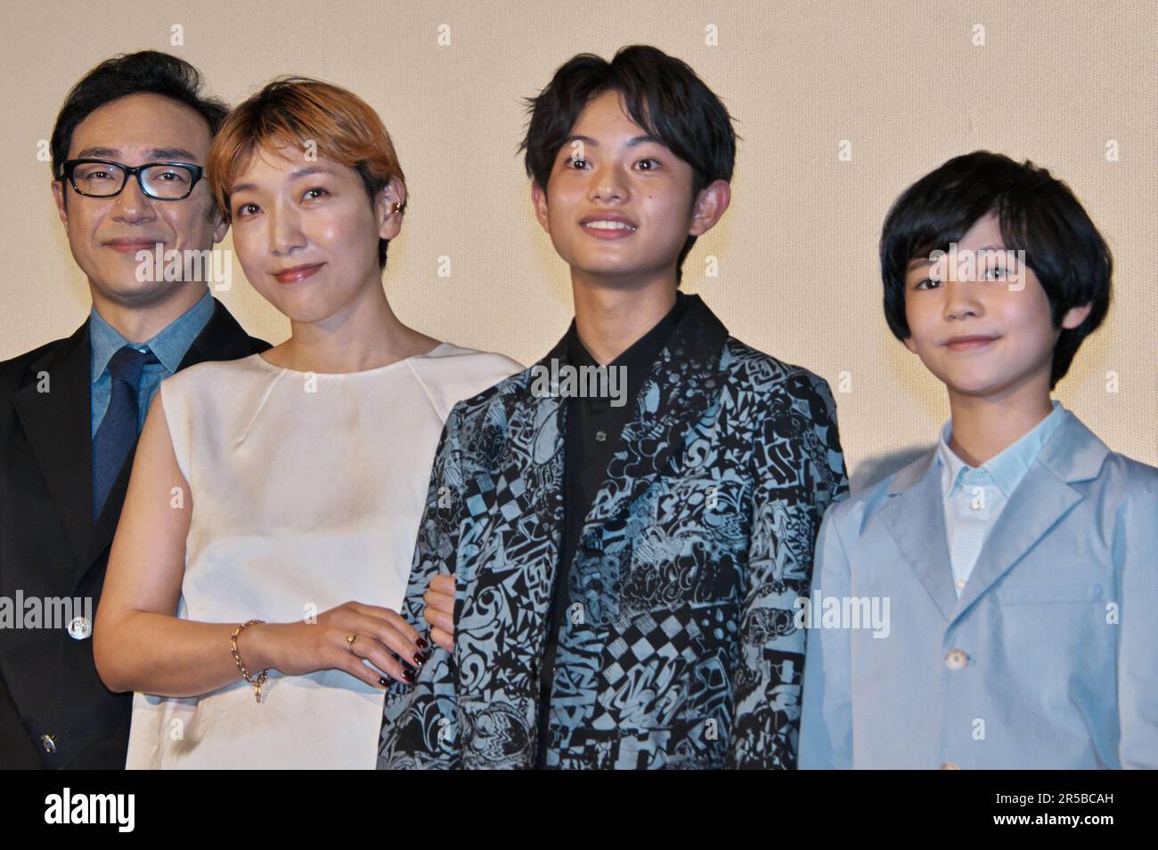 Tokyo, Japon. 02nd juin 2023. (G-D) les acteurs Akihiro Kakuta, Sakura Ando, Soya Kurokawa, Hinata Hiiragi assistent à l'accueil du film 'Monster' à Tokyo, Japon, vendredi, 2 juin 2023. Monster a eu sa première mondiale au Festival de Cannes 76th. Photo par Keizo Mori/UPI crédit: UPI/Alay Live News Banque D'Images Tokyo, Japon. 02nd juin 2023. (G-D) les acteurs Akihiro Kakuta, Sakura Ando, Soya Kurokawa, Hinata Hiiragi assistent à l'accueil du film 'Monster' à Tokyo, Japon, vendredi, 2 juin 2023. Monster a eu sa première mondiale au Festival de Cannes 76th. Photo par Keizo Mori/UPI crédit: UPI/Alay Live News Banque D'Images