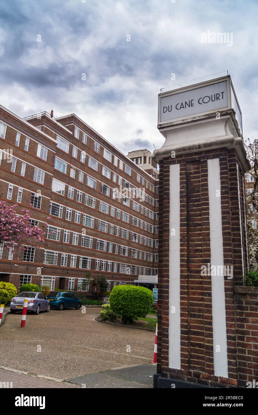 Du Cane court, immeuble d'appartements Art déco, 1935-38, Balham, Londres Banque D'Images