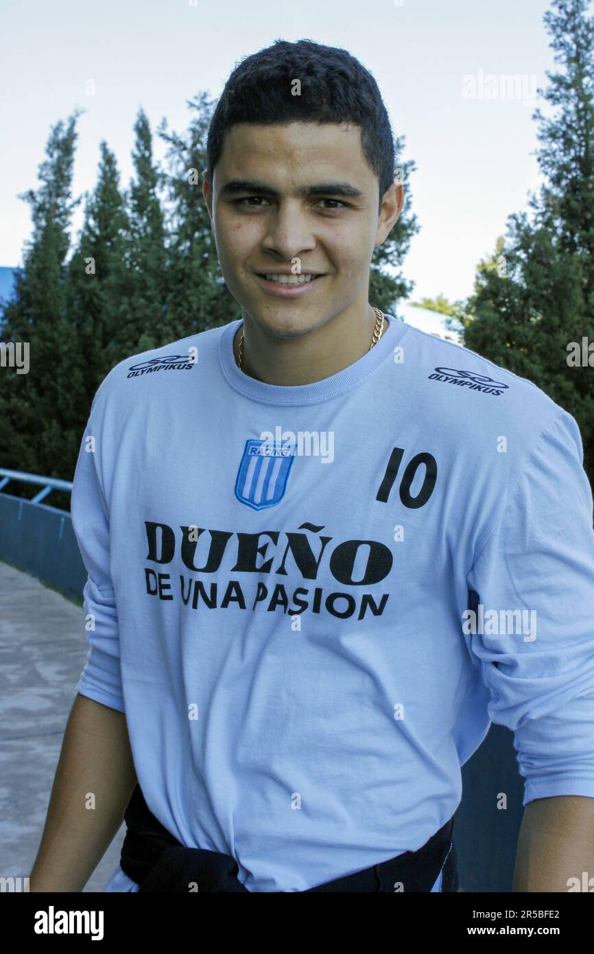 Avellaneda, Argentine, 10, mai 2011. Colombien Giovanni Moreno pose après l'entraînement avec Racing Club. Crédit: Fabideciria. Banque D'Images