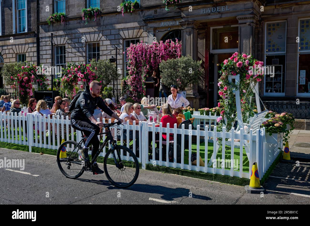 Edinburgh, Écosse, Royaume-Uni, 02 juin 2023. MÉTÉO George Street. credit sst/alamy nouvelles en direct Banque D'Images