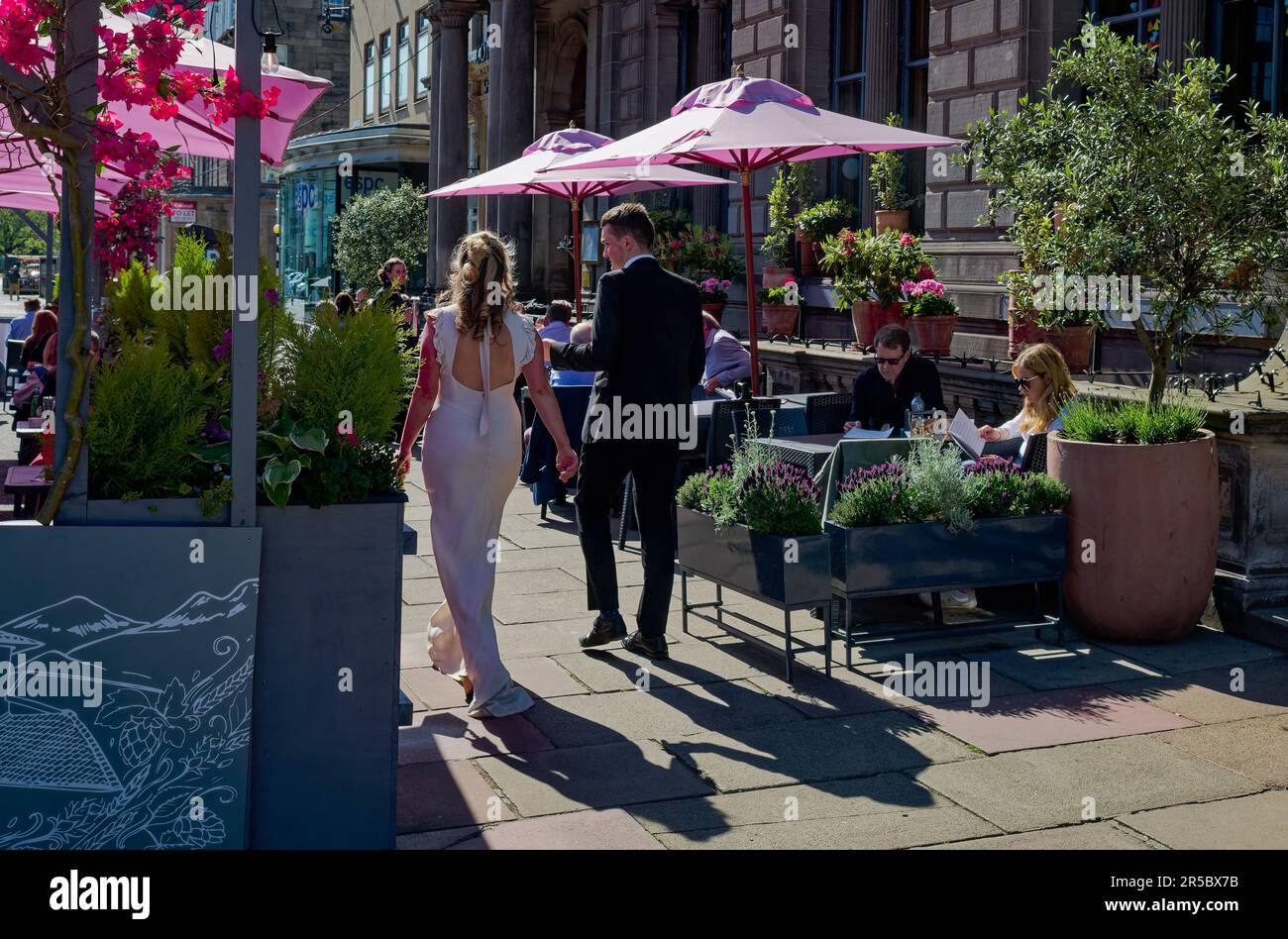 Edinburgh, Écosse, Royaume-Uni, 02 juin 2023. MÉTÉO George Street. credit sst/alamy nouvelles en direct Banque D'Images