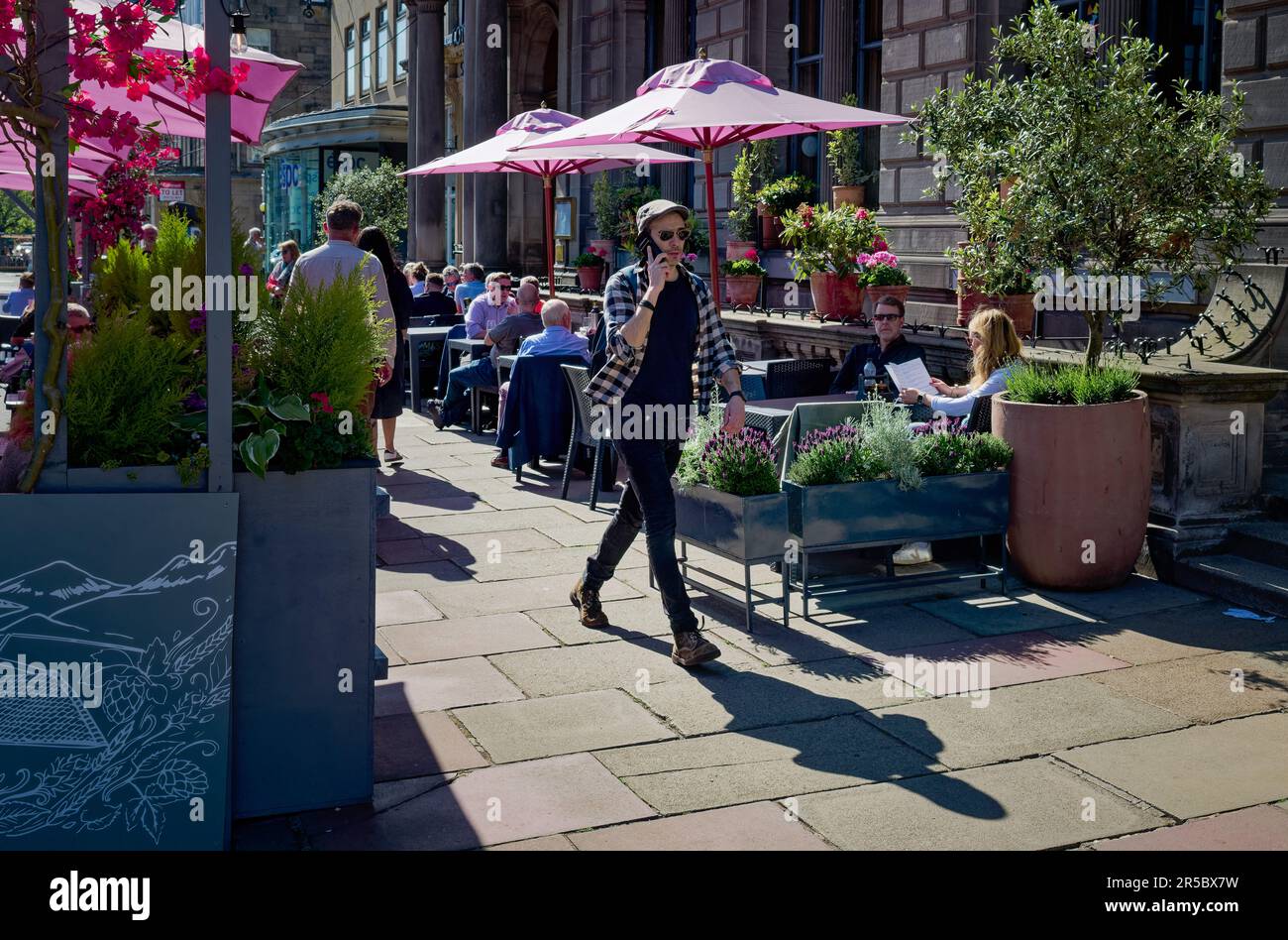 Edinburgh, Écosse, Royaume-Uni, 02 juin 2023. MÉTÉO George Street. credit sst/alamy nouvelles en direct Banque D'Images