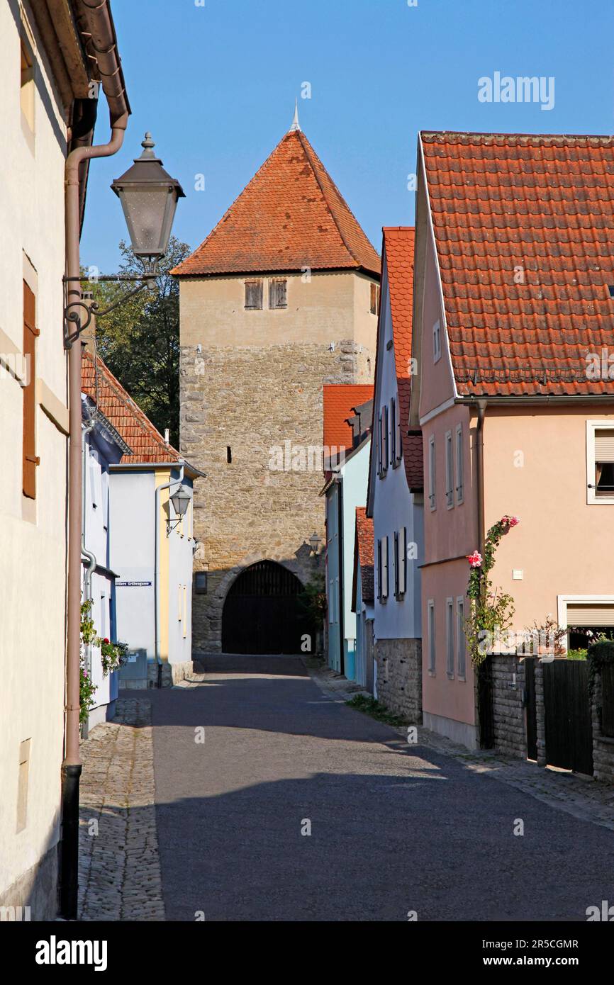 Tour de la dîme, porte de la peste, construite au 14th siècle, Iphofen, Basse-Franconie, Bavière, Allemagne Banque D'Images