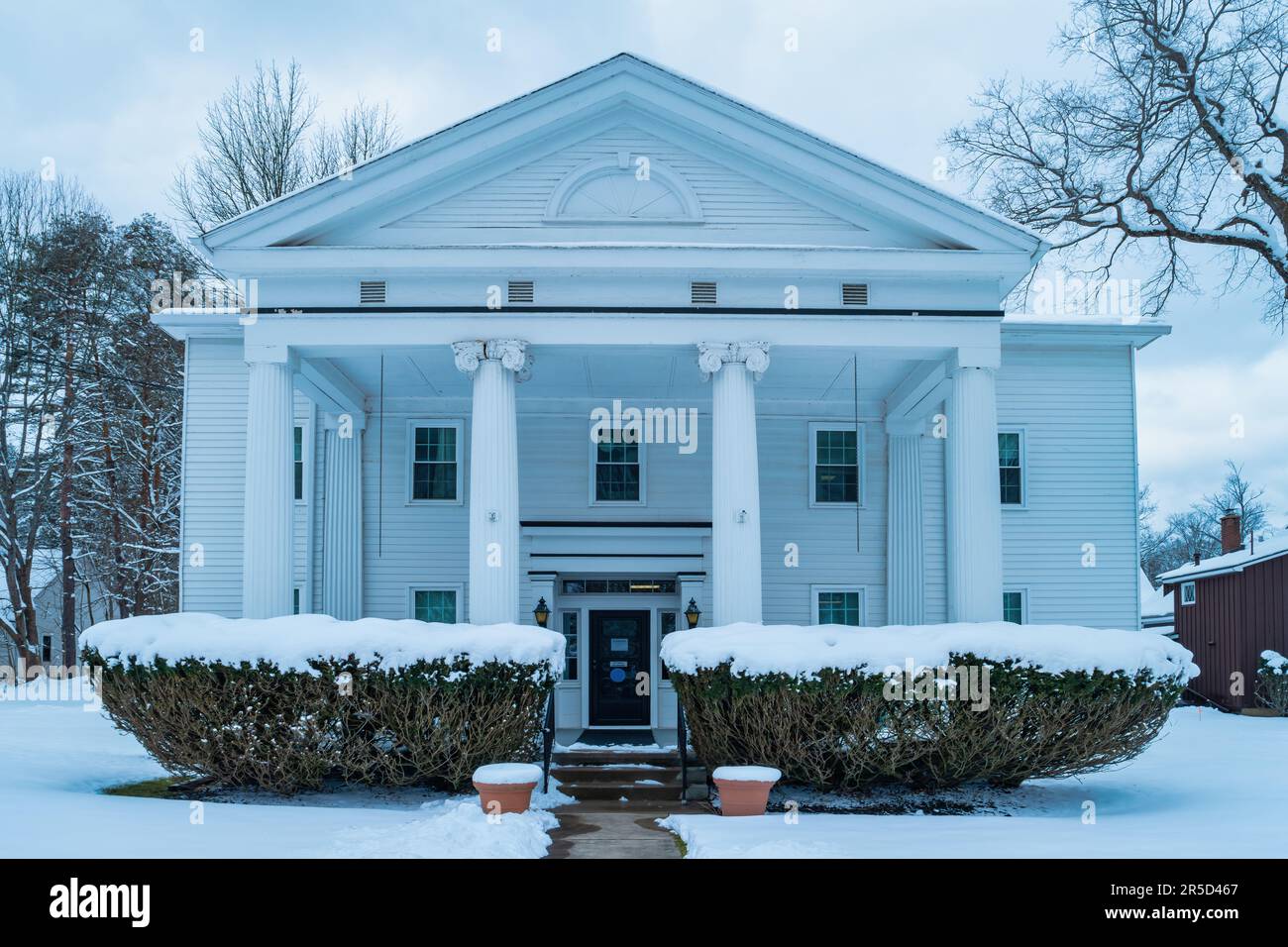 Centre d'accueil à Ellicottville, État de New York, États-Unis en hiver. Banque D'Images
