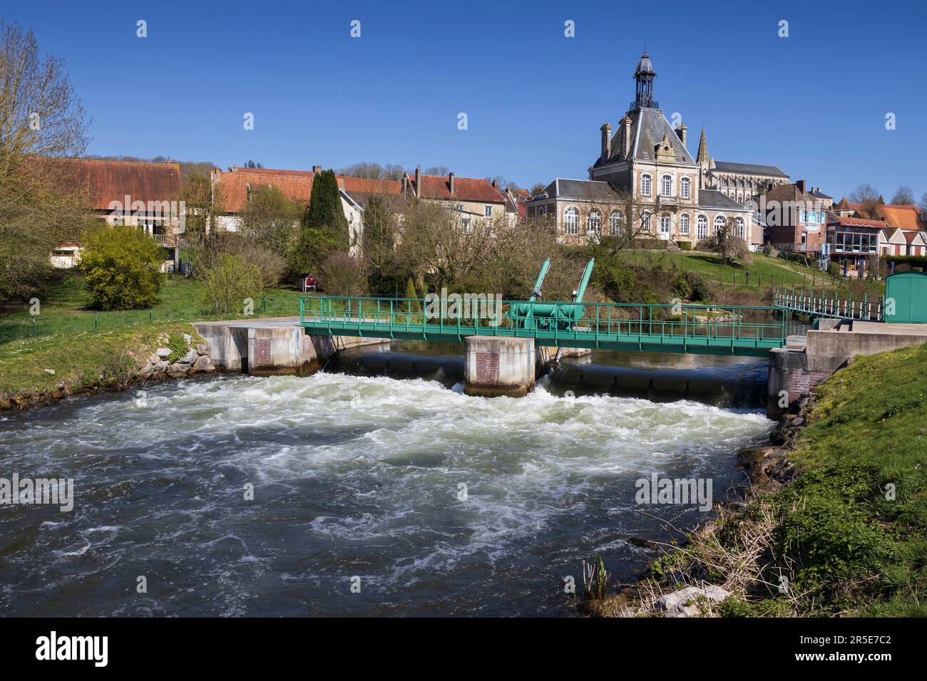Vue Sur La Rivi re Somme Et L homme Fait Le D versoir L cluse Du Vue Sur La Rivi re Somme Et L homme Fait Le D versoir L cluse Du