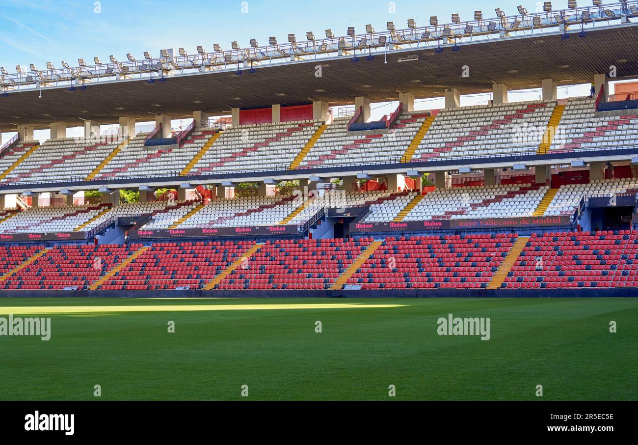 Vue sur le terrain du stade Rayo Vallecano, Madrid Banque D'Images
