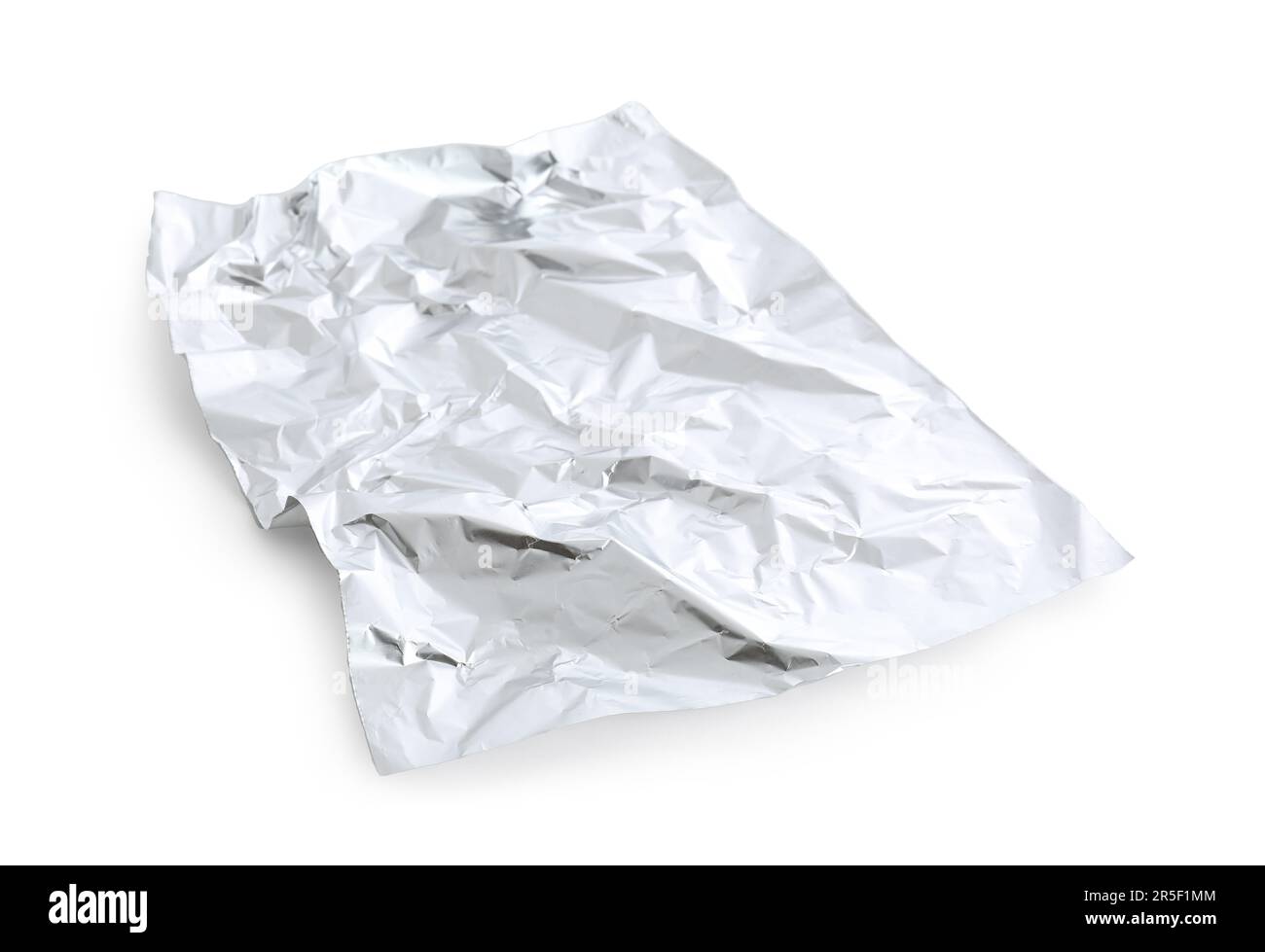 Feuille d'aluminium froissés sur fond blanc Banque D'Images