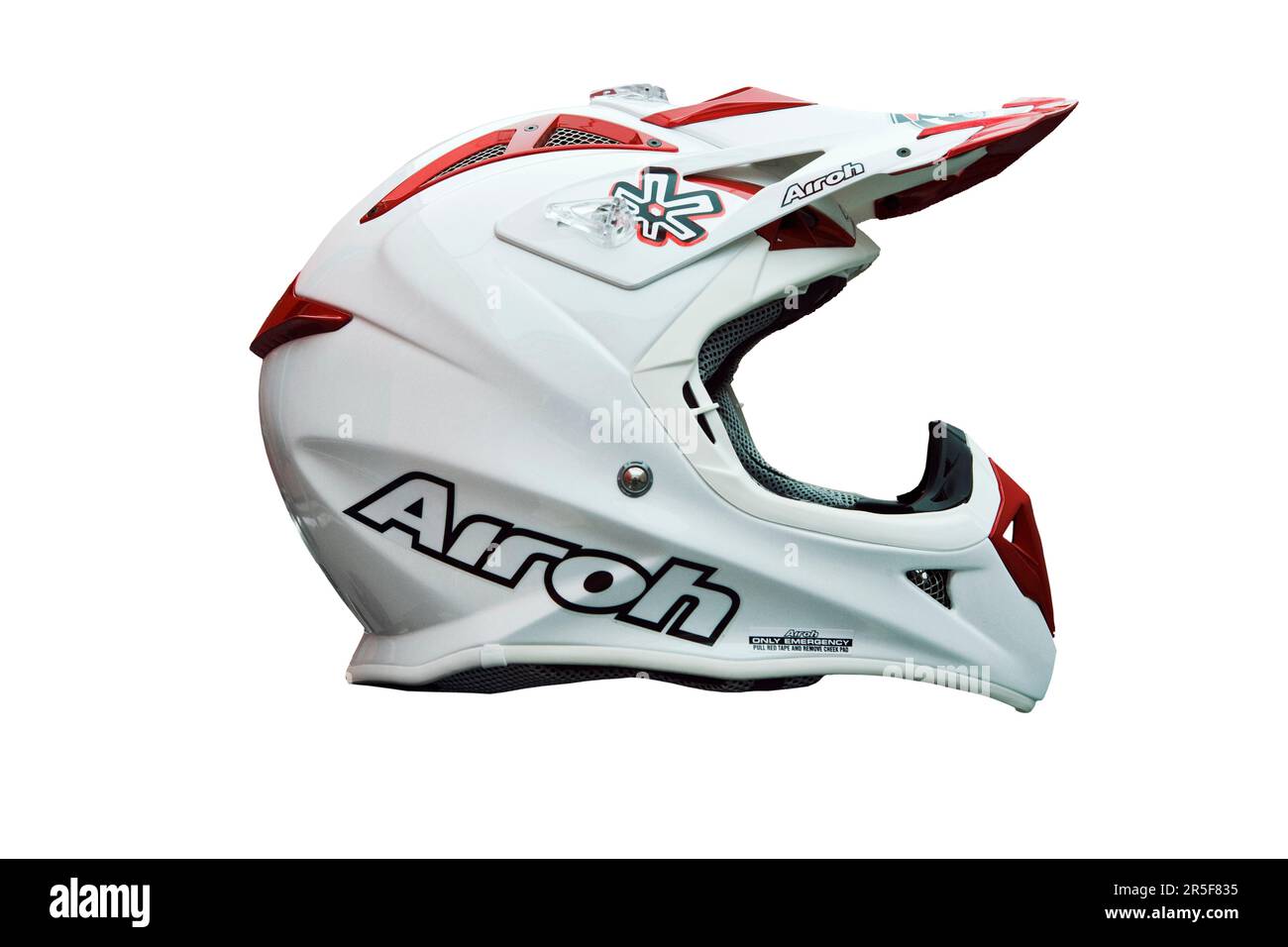 Moto, casque de motocross isolé sur fond blanc Banque D'Images