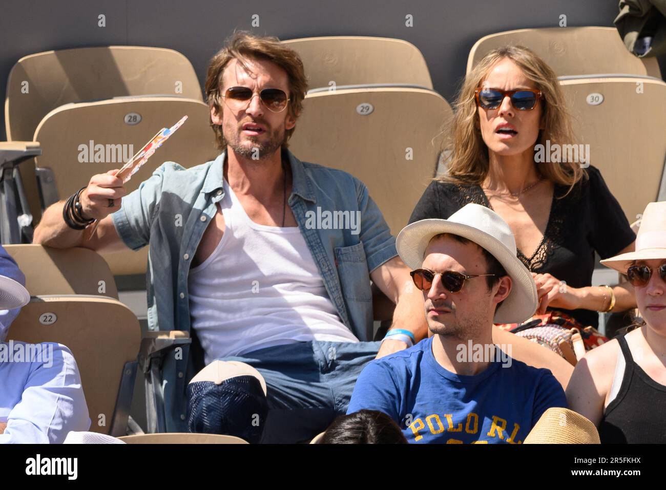 Paris, France. 03rd juin 2023. Philippe Lacheau et Elodie Fontan assistent à l'Open de France 2023 à Roland Garros sur 3 juin 2023 à Paris, France. Photo de Laurent Zabulon/ABACAPRESS.COM crédit: Abaca Press/Alamy Live News Banque D'Images