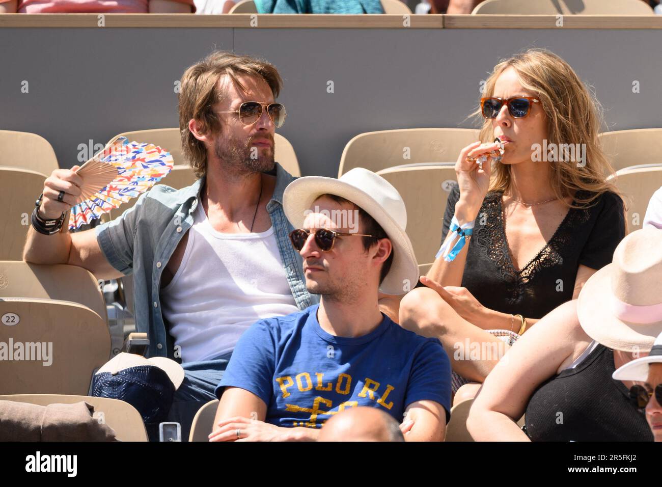 Paris, France. 03rd juin 2023. Philippe Lacheau et Elodie Fontan assistent à l'Open de France 2023 à Roland Garros sur 3 juin 2023 à Paris, France. Photo de Laurent Zabulon/ABACAPRESS.COM crédit: Abaca Press/Alamy Live News Banque D'Images