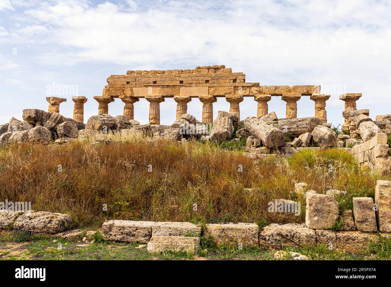 Acropole de Selinus. Temple C. Parco Archeologico, Selinunte à Castelvetran, Sicile, Italie. Banque D'Images