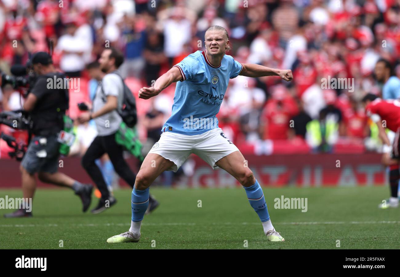 Londres, Royaume-Uni. 03rd juin 2023. Erling Haaland (MC) célèbre la victoire lors du match final de la coupe Emirates FA Manchester City / Manchester United au stade Wembley, Londres, Royaume-Uni, le 3rd juin 2023. Crédit : Paul Marriott/Alay Live News Banque D'Images