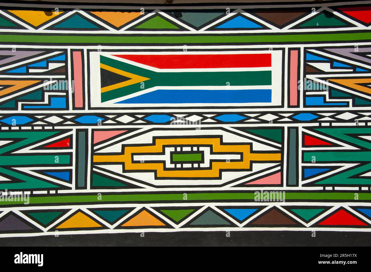 Façade de la maison, village du musée de Ndebele, Botshabelo, Middelburg, Mpumalanga, Afrique du Sud Banque D'Images