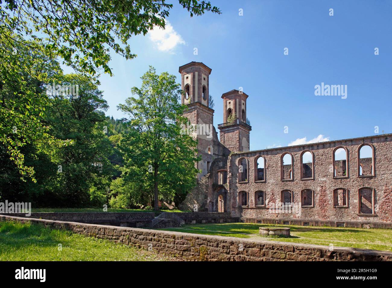 Ruines du monastère de Frauenalb, municipalité du Marxzell, district de Karlsruhe, Bade-Wurtemberg, Allemagne Banque D'Images