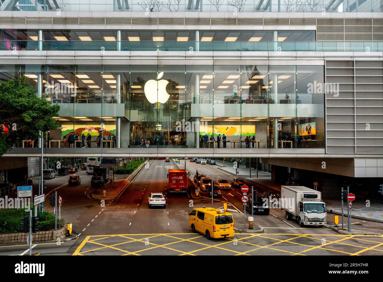 L'Apple Store de la galerie marchande IFC, île de Hong Kong, Hong Kong, Chine. Banque D'Images