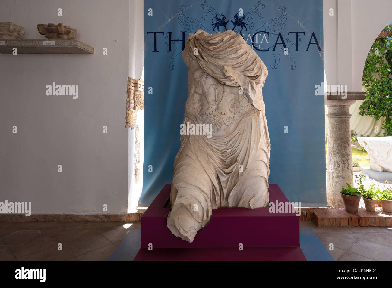 Thoracata de Cordoue (sculpture romaine du 1st siècle) au Musée Archéologique de Cordoue - Cordoue, Andalousie, Espagne Banque D'Images